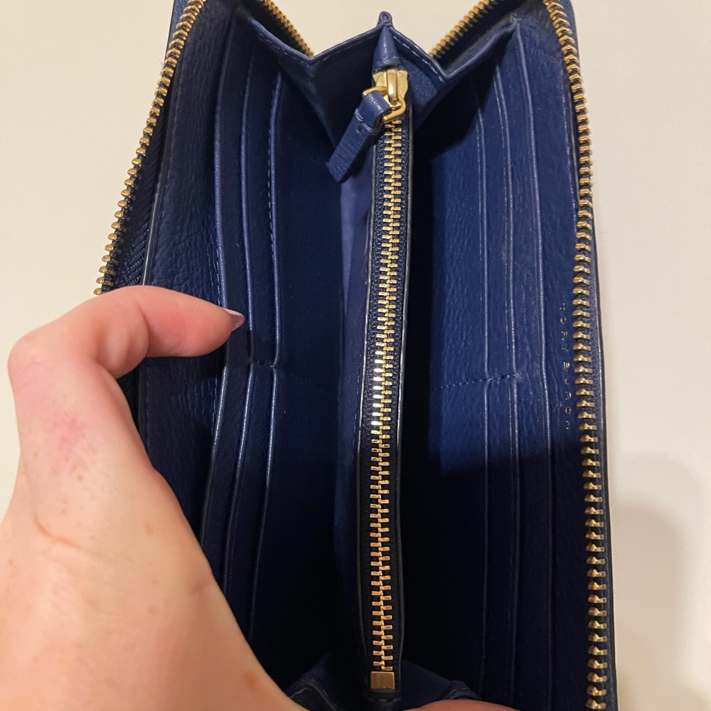 Tory Burch leather wallet - Picture 7 of 8